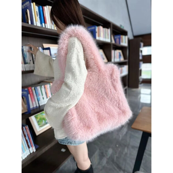 Designer Fluffy Plush Shoulder Bag Warm Faux Mongolian Fur Handbags for Women Brands Large Hobo Shopper Heart Shaped Purses - Image 4